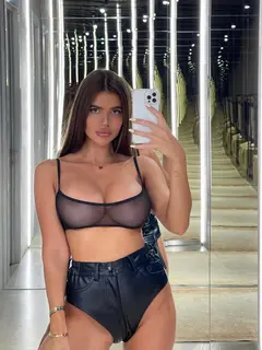 Neva  escort in Dubai
