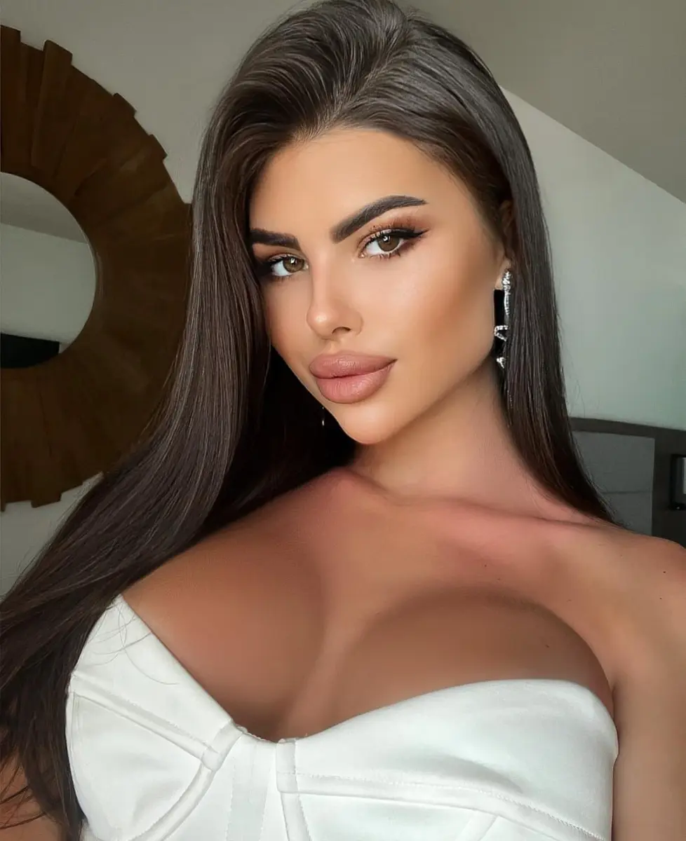 Olivia profile in Dubai